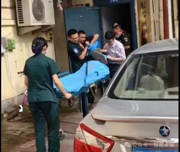 【凡人微光】恒威保安：危急時(shí)刻伸援手，溫暖人心傳大愛(ài)